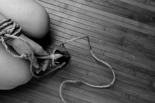 BDSM là gì? Cách quan hệ BDSM nhưng không đau 3 bdsm loveshopaz 3