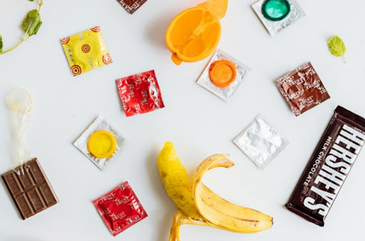 Dùng bao cao su có sướng không? Dùng bao cao su nào sướng nhất? 3 dung bao cao su co suong khong loveshopaz 3