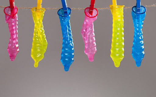 Dùng bao cao su có sướng không? Dùng bao cao su nào sướng nhất? 4 dung bao cao su co suong khong loveshopaz 4