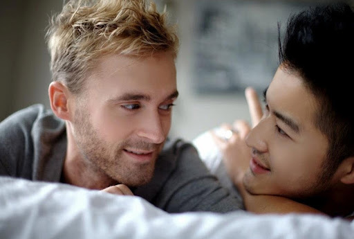 Cách quan hệ đồng giới an toàn và sướng nhất 4 cach quan he dong gioi an toan loveshopaz 3