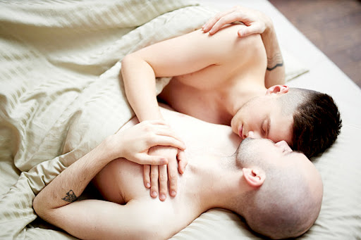 Cách quan hệ đồng giới an toàn và sướng nhất 5 cach quan he dong gioi an toan loveshopaz 4